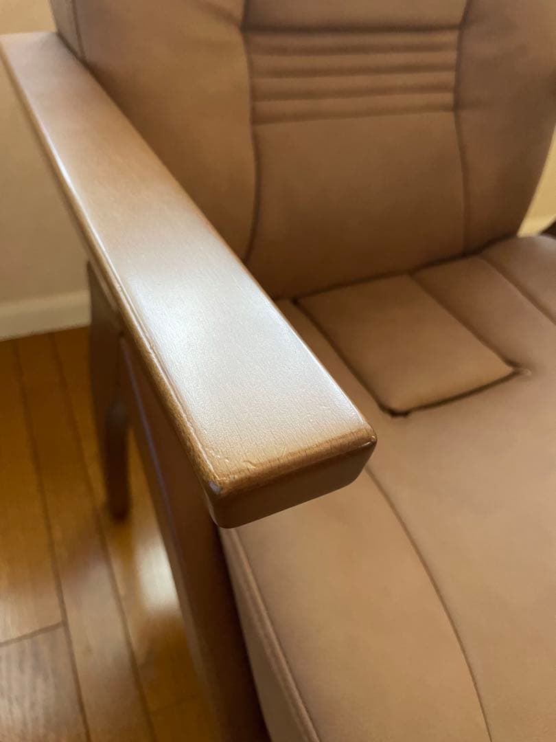 ポスチャーサポートチェア　アーモンド(レザータッチ)