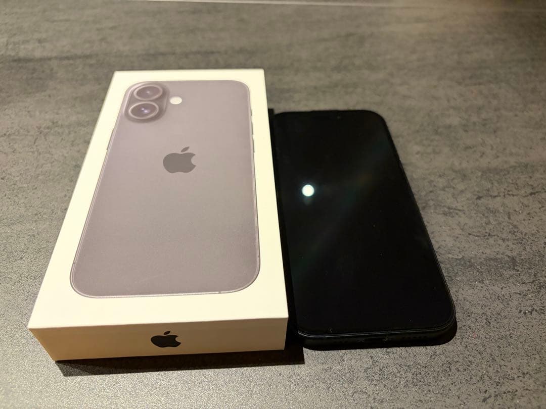 iPhone16 SIMフリー　256gb ブラック