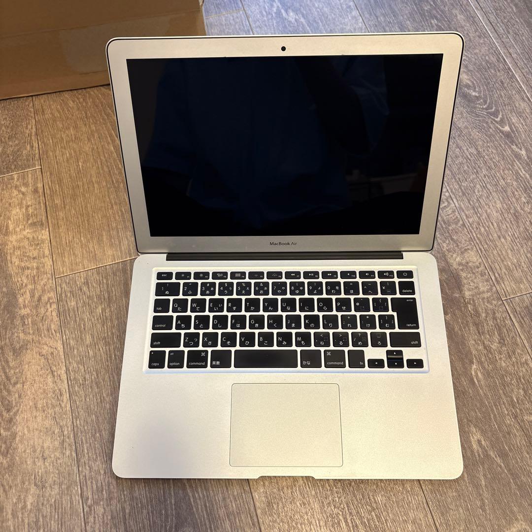 Apple MacBook Air 13インチ
