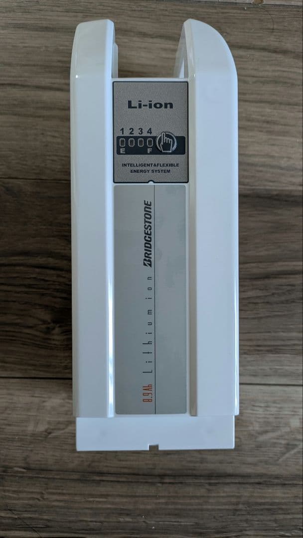 【値下】ブリジストン　YAMAHA　 電動自転車バッテリー　白