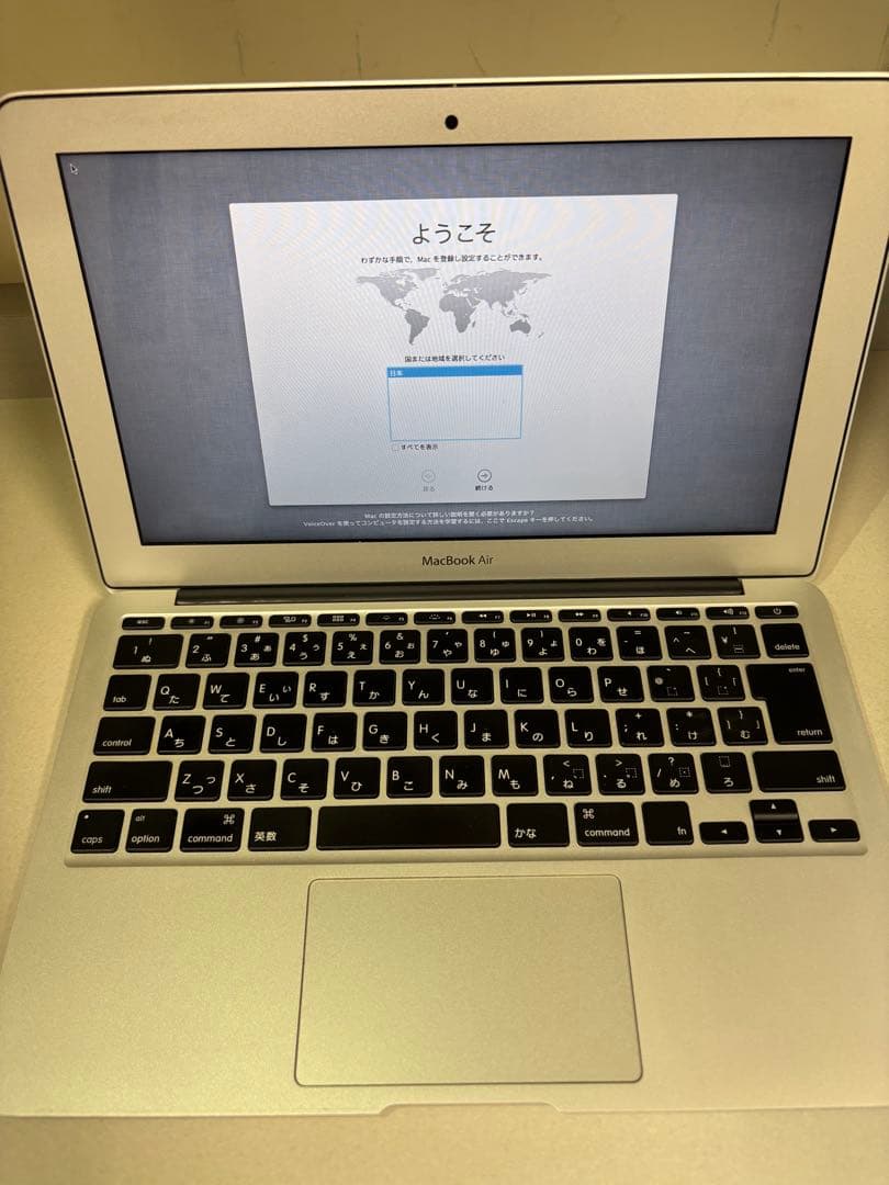 MacBook Air 11インチ シルバー　Apple