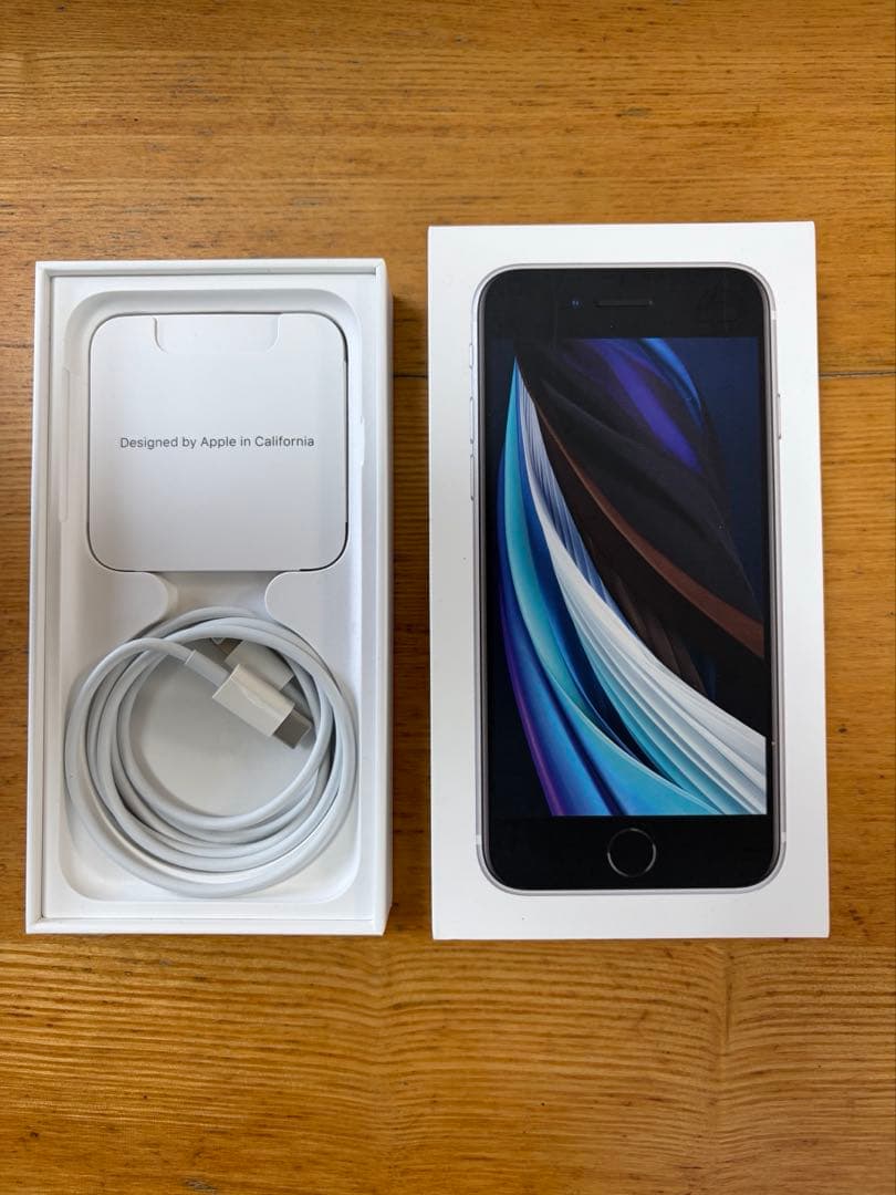 【Dũng Phạm 】Apple iPhoneSE 第2世代 ホワイト
