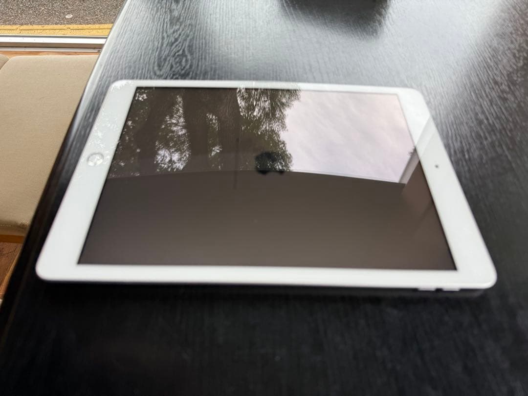 Apple iPad (第8世代) 32GB