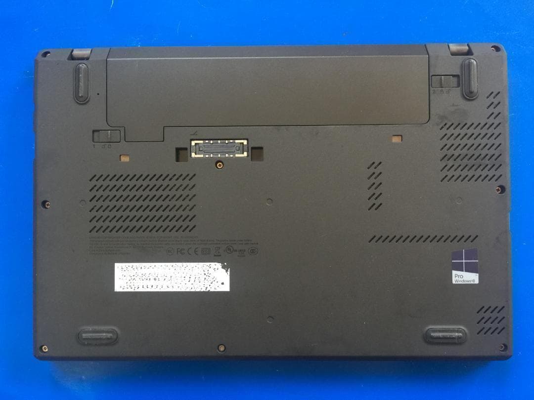 Lenovo ThinkPad X240 12.5型TFT 軽量・コンパクト