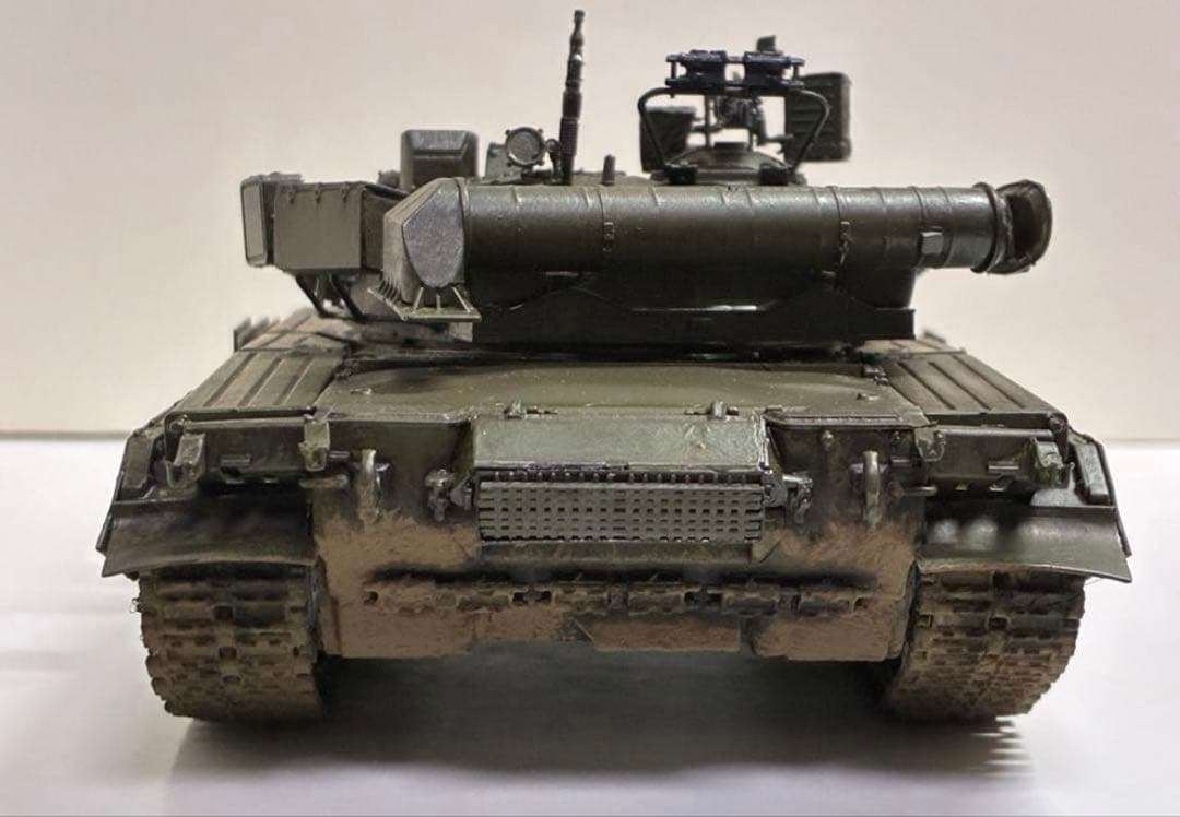 hysy　T-80BVM 海軍歩兵　完成品　戦車　模型　プラモデル