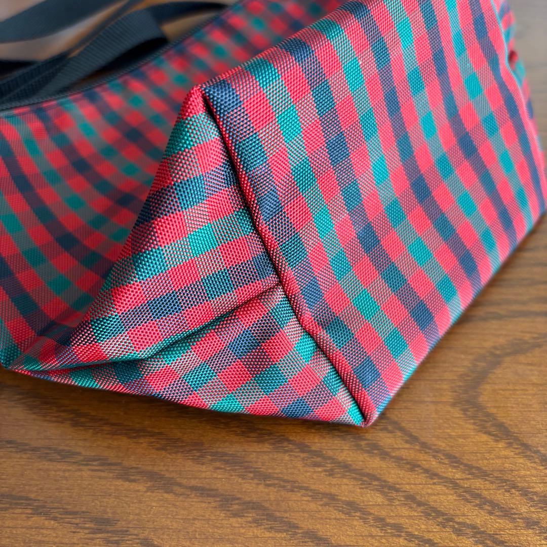 familiar ファミリア　赤チェック　舟形ポシェット