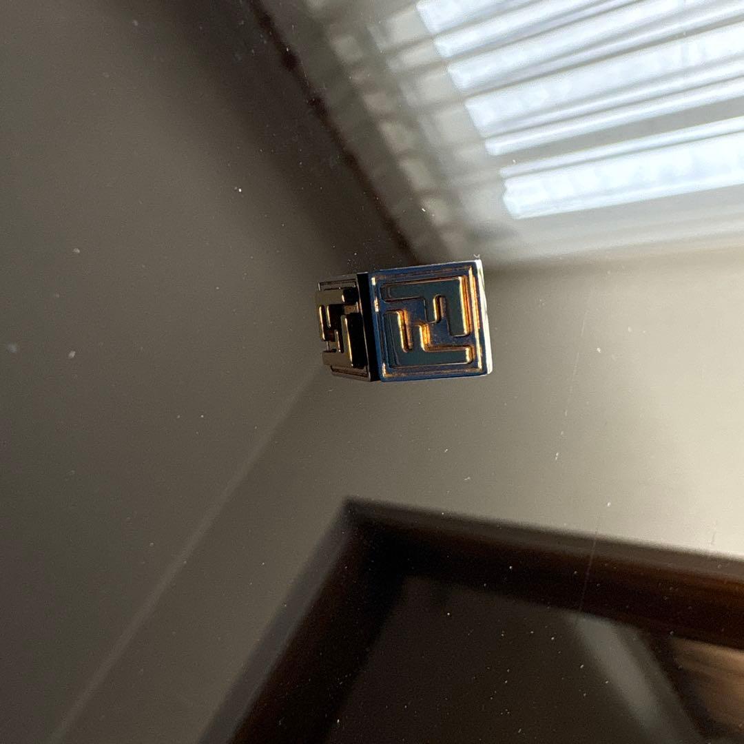 ✨FENDI earring✨フェンディピアス ズッカ 片耳 フェンディズッカ