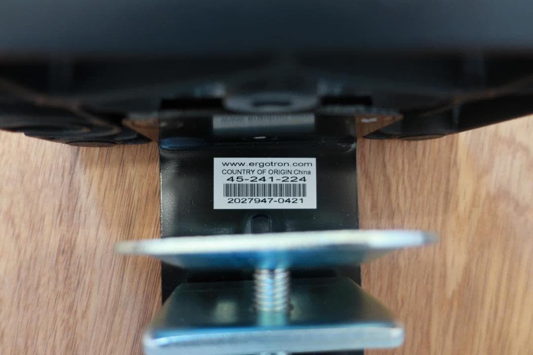 エルゴトロン モニターアーム マットブラック　34インチまで VESA規格対応