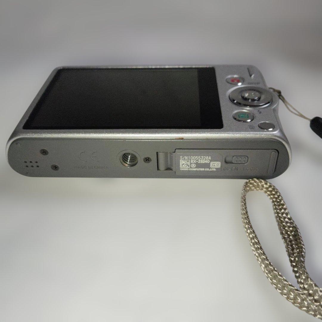 CASIO EXILIM EX-ZS240デジタルカメラ