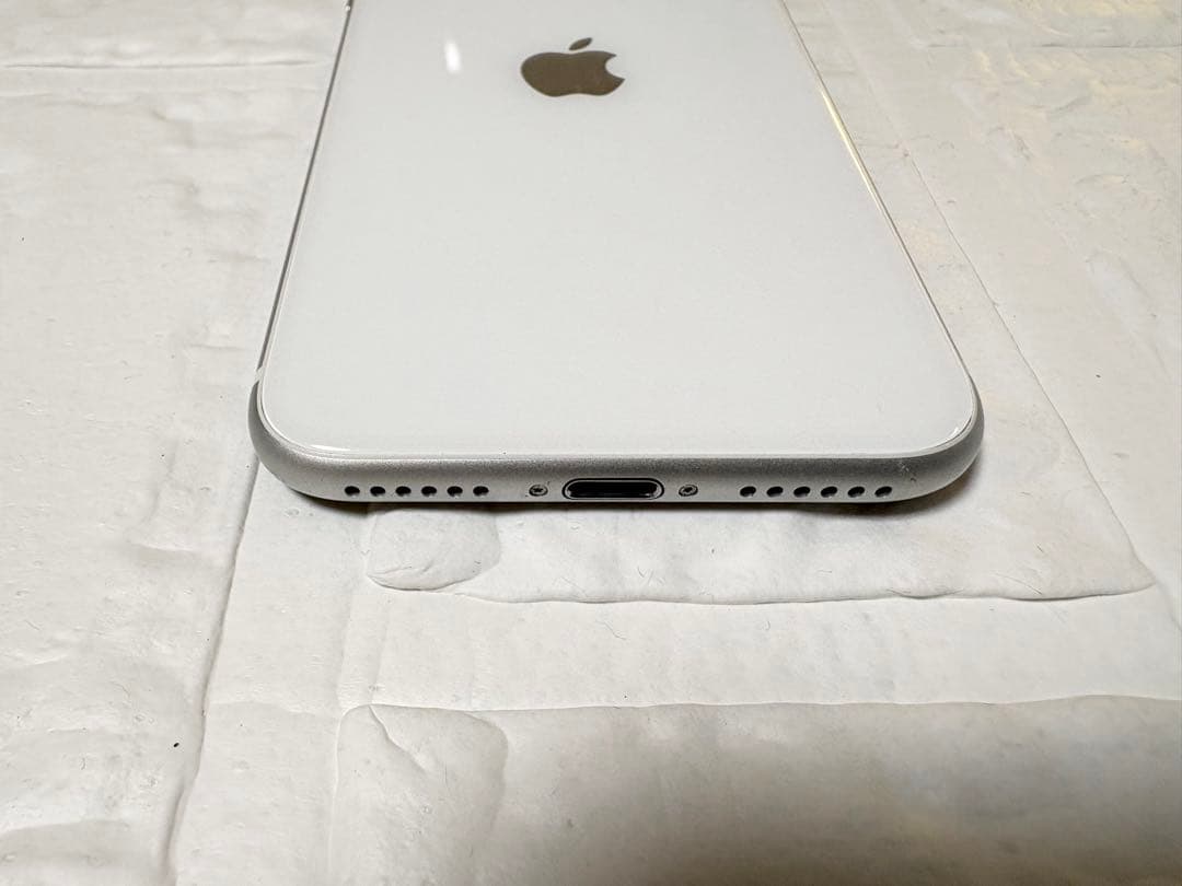 iPhone SE 2（第二世代） ホワイト 64g