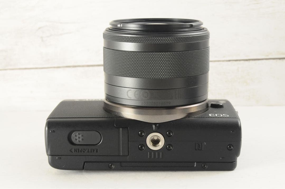 ❤️人気ミラーレス❤️Wi-Fi &自撮り❤️Canon EOS M100