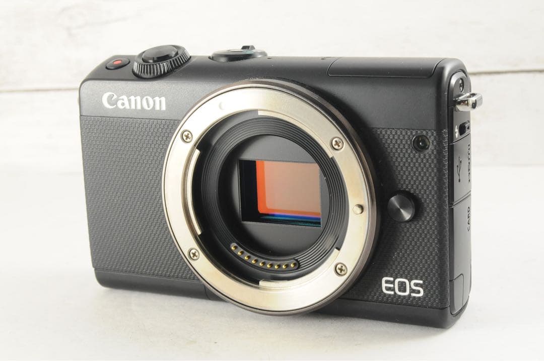 ❤️人気ミラーレス❤️Wi-Fi &自撮り❤️Canon EOS M100