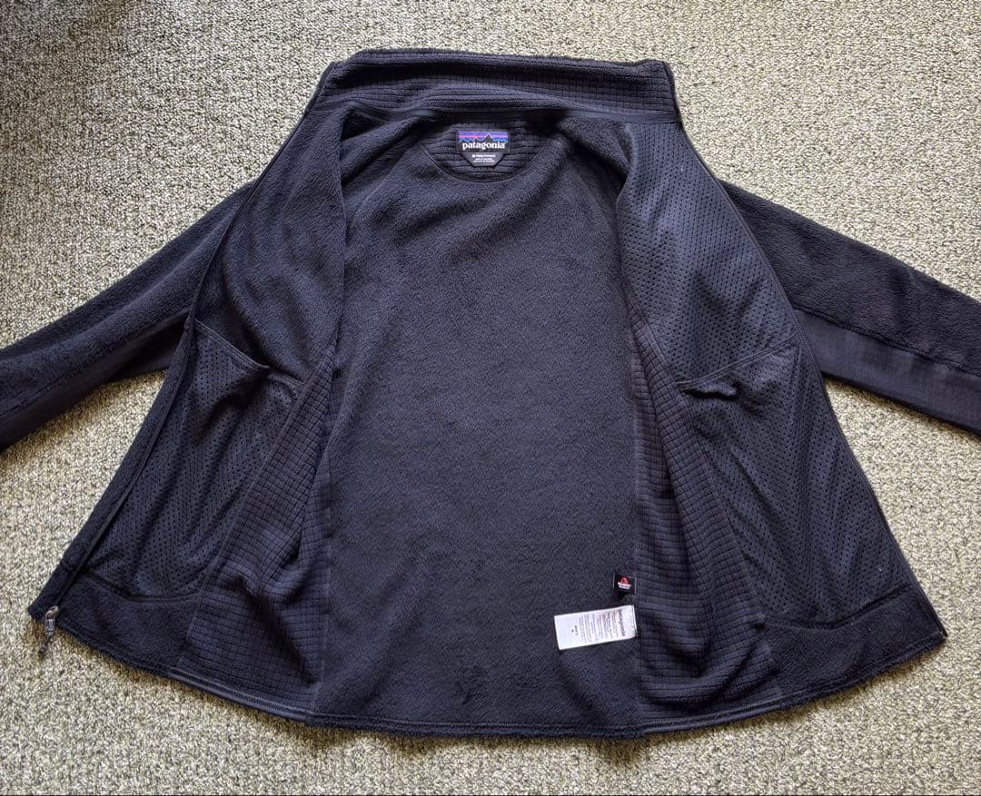 Patagonia　フリースジャケット　R１　Mサイズ