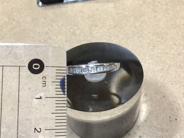 最終値下げ　QVC 18KWG テーパーダイヤモンドリング　保証書付　⑥