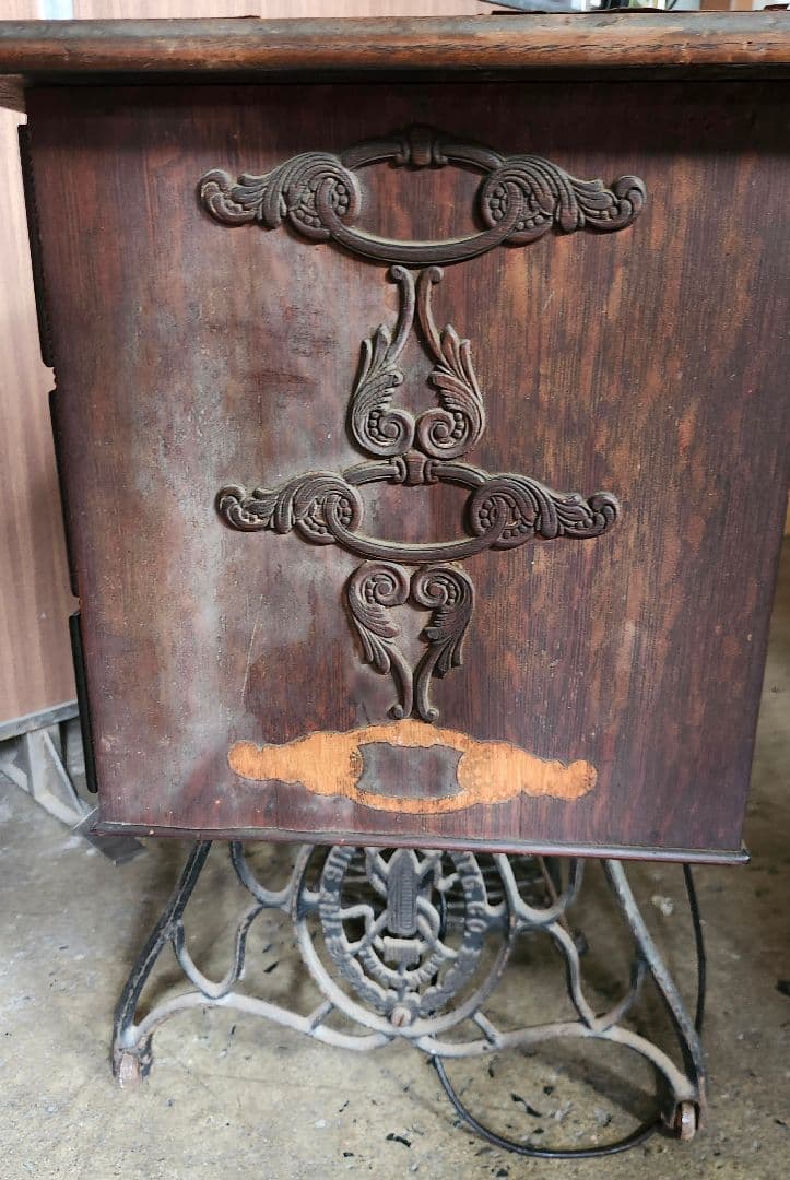 アンティーク　シンガー SINGER　足踏みミシン　編脚　108年前のアメリカ製