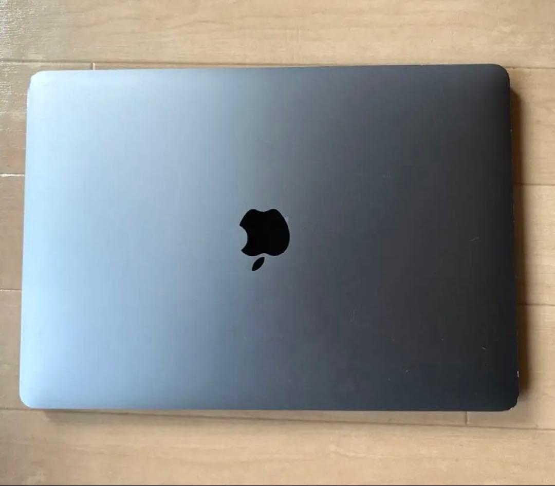 Apple MacBook Pro M2 2022 13インチ　8GB
