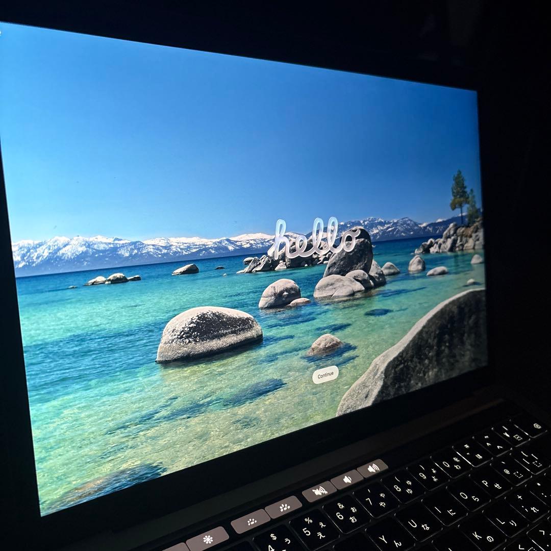 Apple MacBook Pro M2 2022 13インチ　8GB