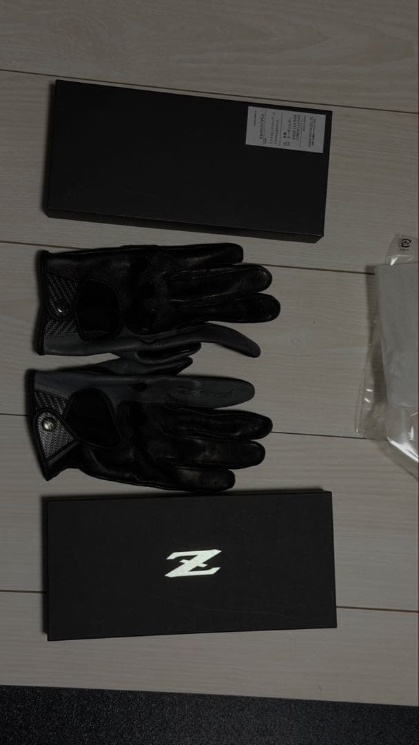 日産フェアレディＺドライビンググローブ LLサイズ 限定品RZ34Z33Z32