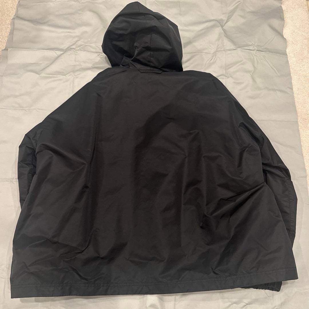 BALENCIAGAテックプルオーバー　バレンシアガ