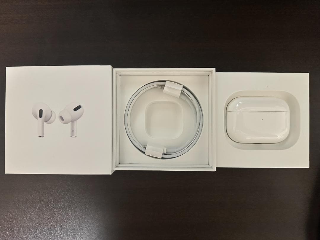 【美品】AirPods Pro 第1世代　ワイヤレス充電ケース・ケーブル・箱付き