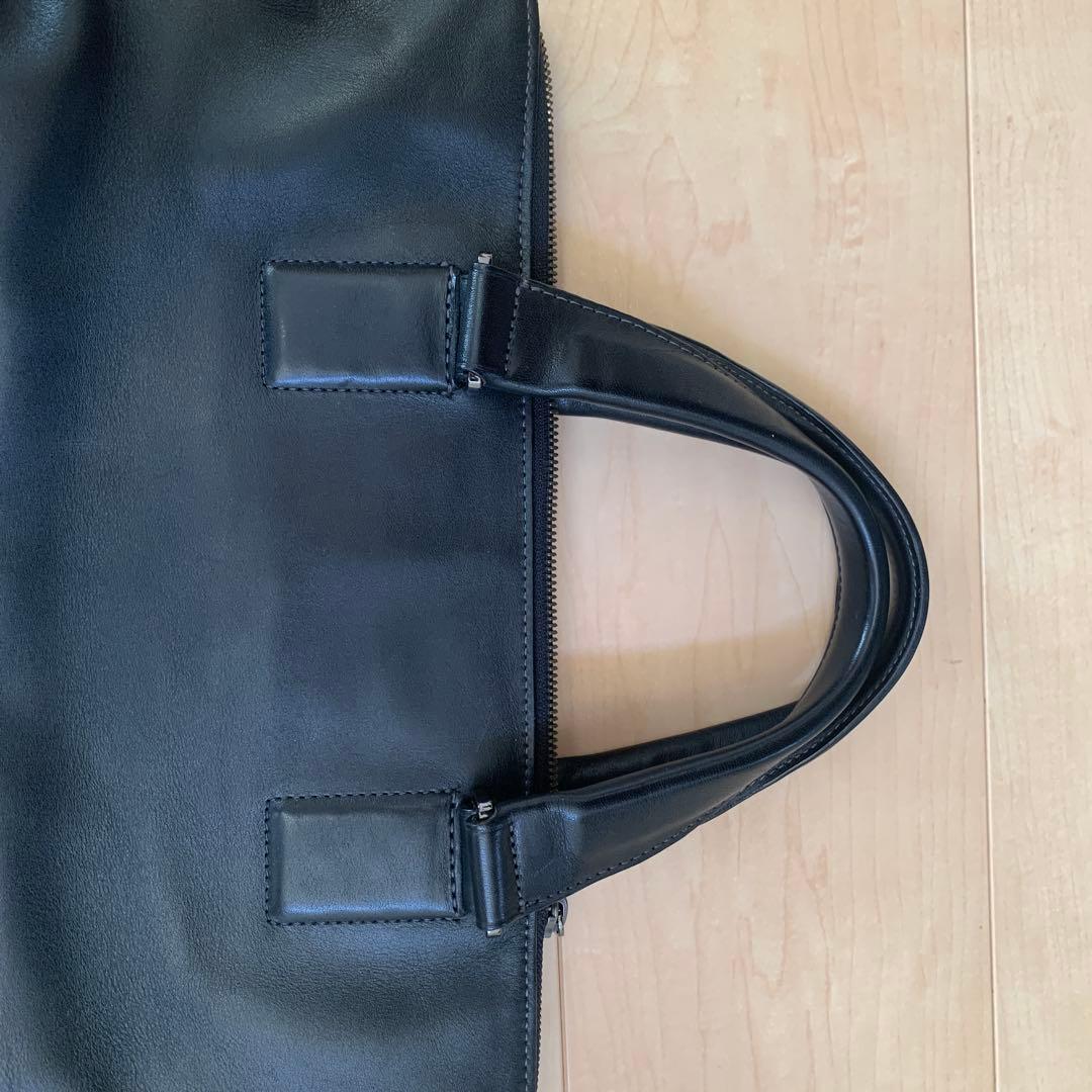 TUMI ブラック レザービジネスバッグ