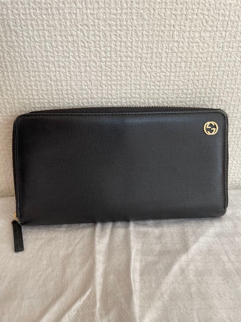 【Rii】GUCCI 黒 長財布 ゴールドロゴ