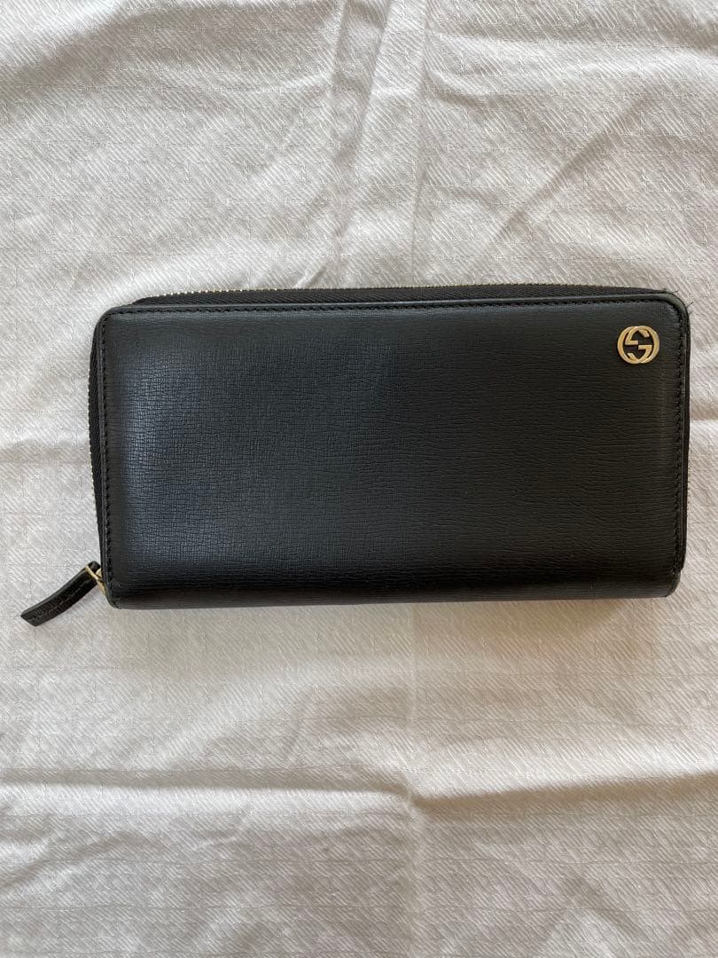 【Rii】GUCCI 黒 長財布 ゴールドロゴ