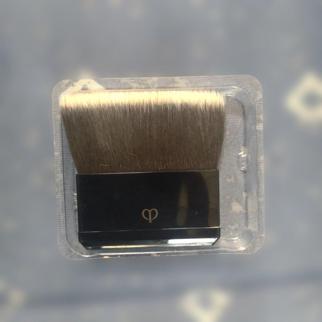 【限定セール☆】クレ・ド・ポーボーテ タンプードルエクラII オークル00