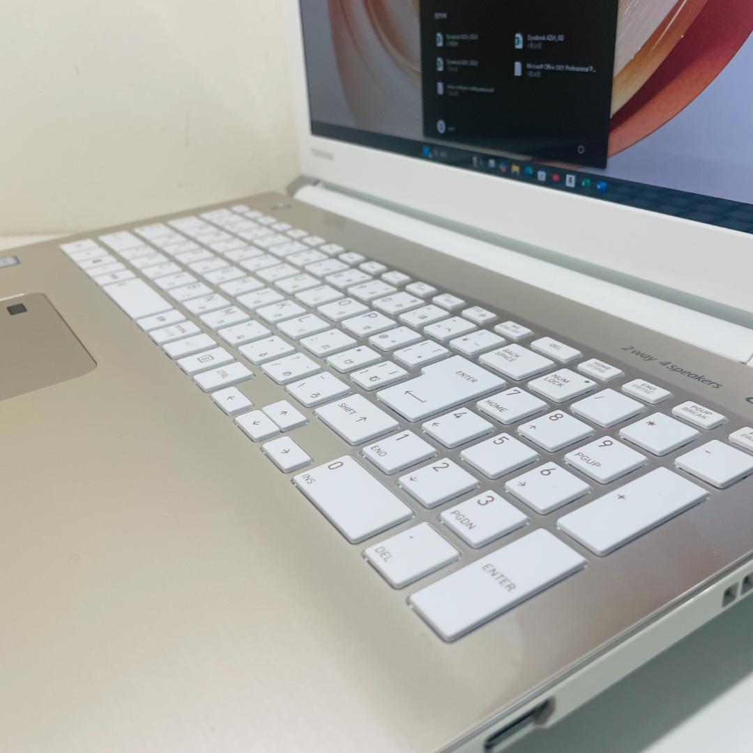 第8世代ＤynabookAZ65/GG i7-8550U SSD480GM16G