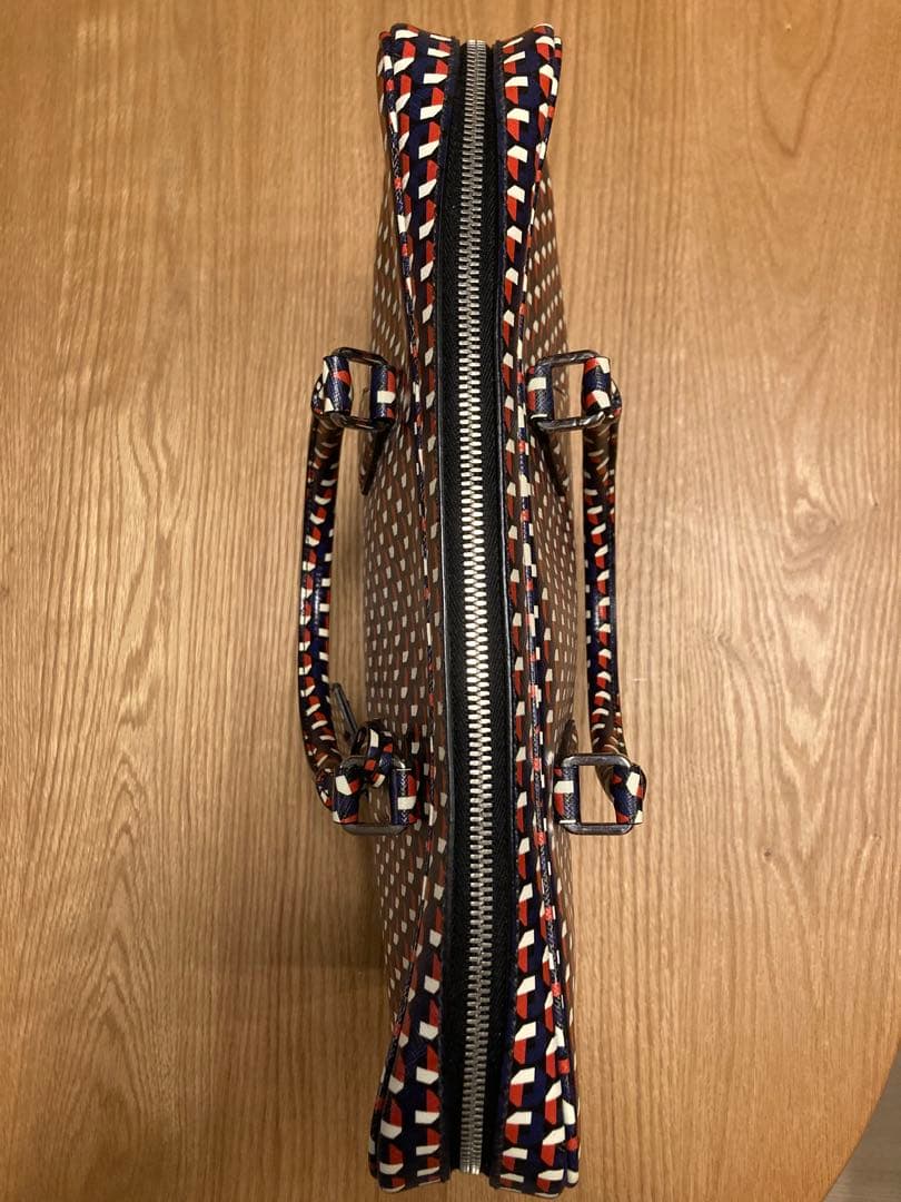 極美品プラダ　サフィアーノレザー