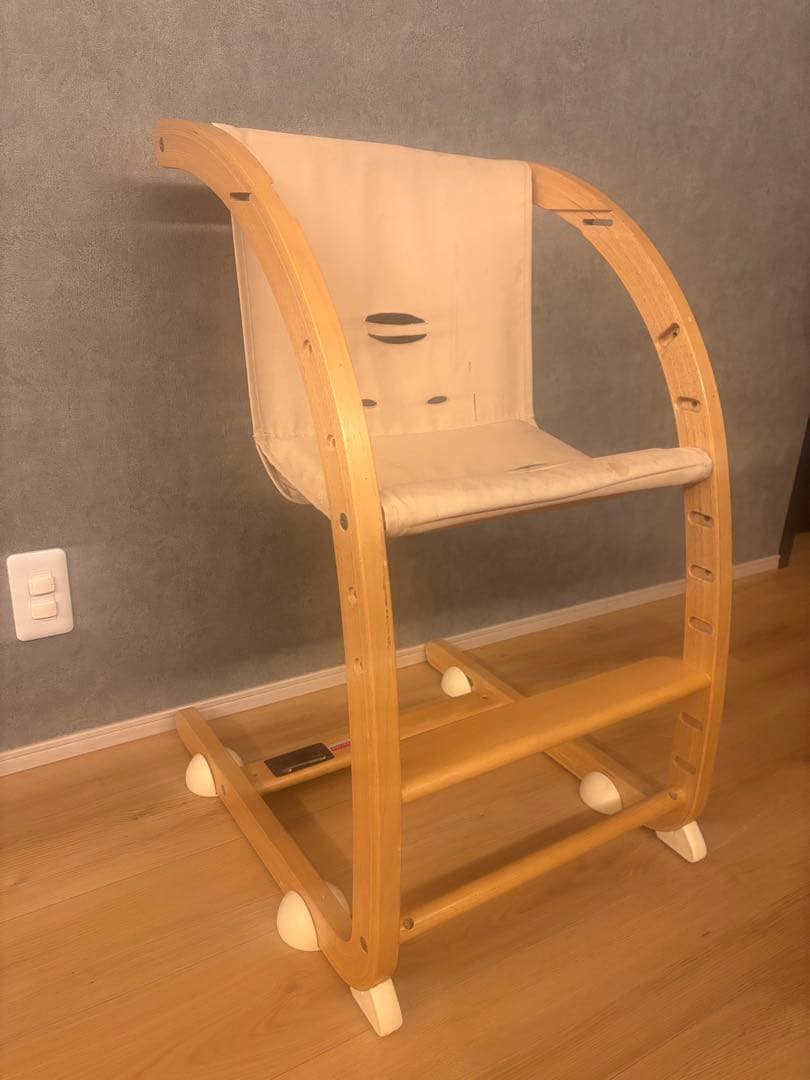 ファルスカスクロールチェア