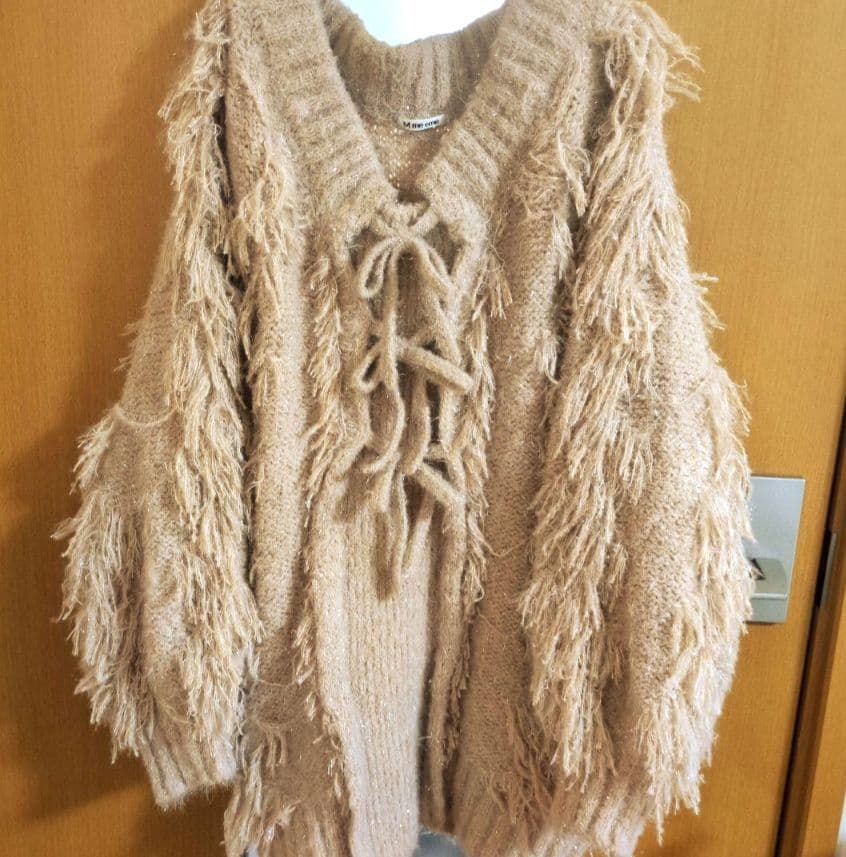 M me eme エムミーエメ　フリンジニットワンピース