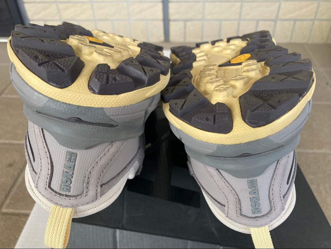 HOKA ONE ONE BEAMS別注 U TOR URTRA LO OKP