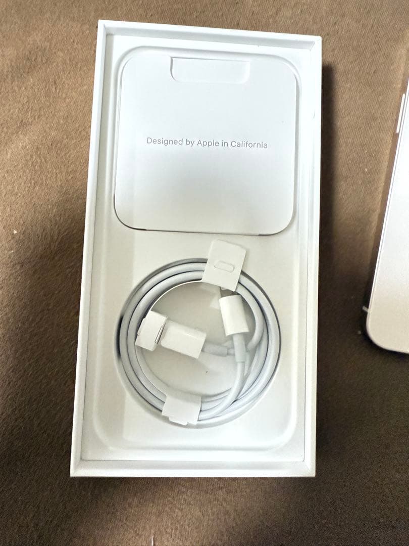 新品　iPhone 12 128GB SIMフリー　ホワイト国内正規品