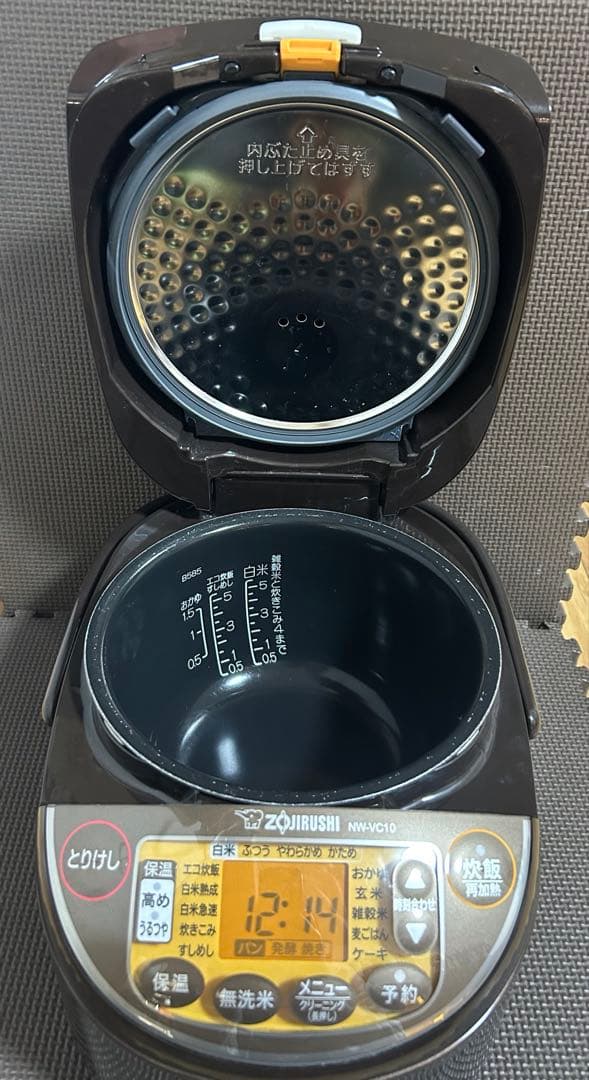 象印 IH炊飯ジャー　NW-VCT10 2024