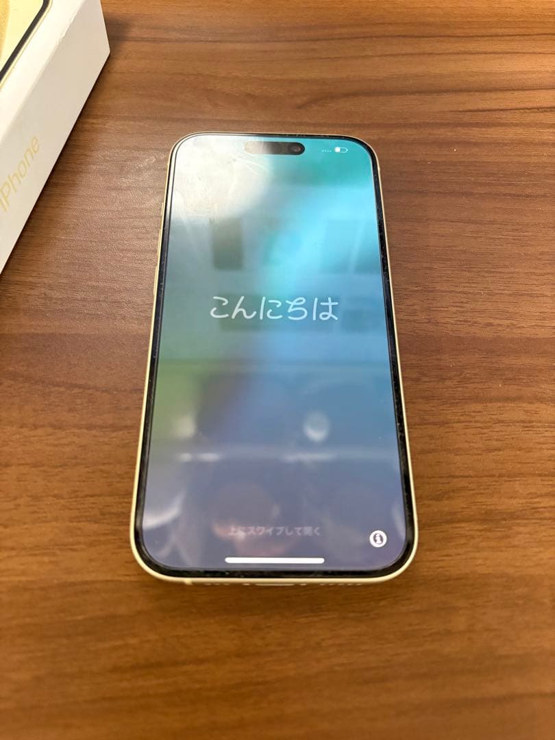 Y*7様 Apple iPhone15 イエロー　256GB 新品同様　保証残あ