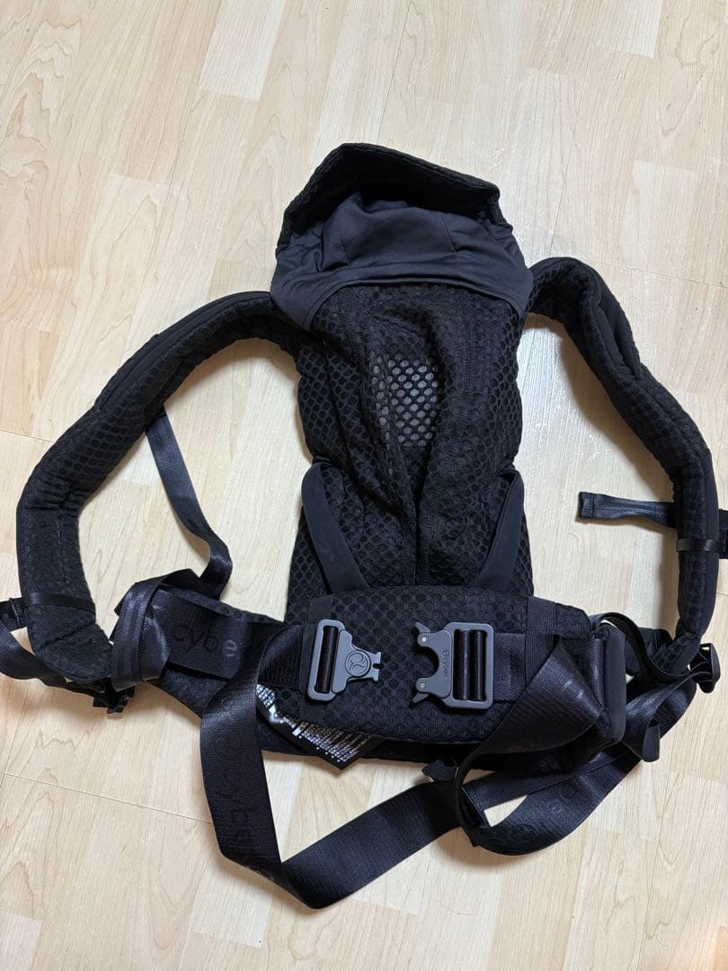 Cybex 抱っこ紐 ブラック メッシュ オリジナルボックス付き えもん