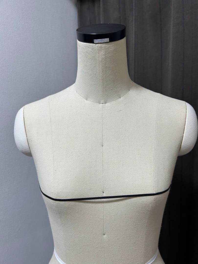 Sugino ボディ トルソー B83 W62 H87