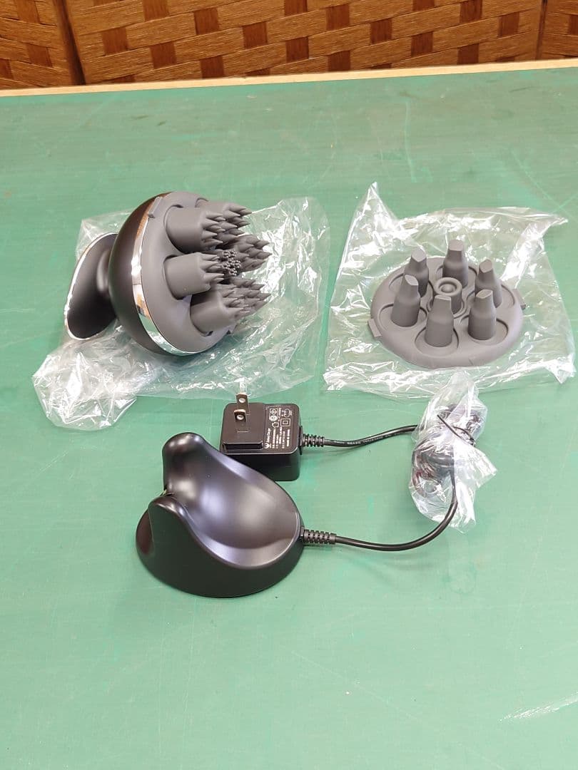 ばばねこ ☆【未使用品】ヤーマン ミーゼ ニードルヘッドスパリフト