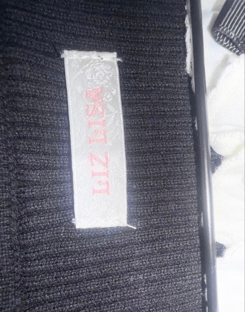 LIZLISA リズリサ 襟付スクエアリブニット ブラック