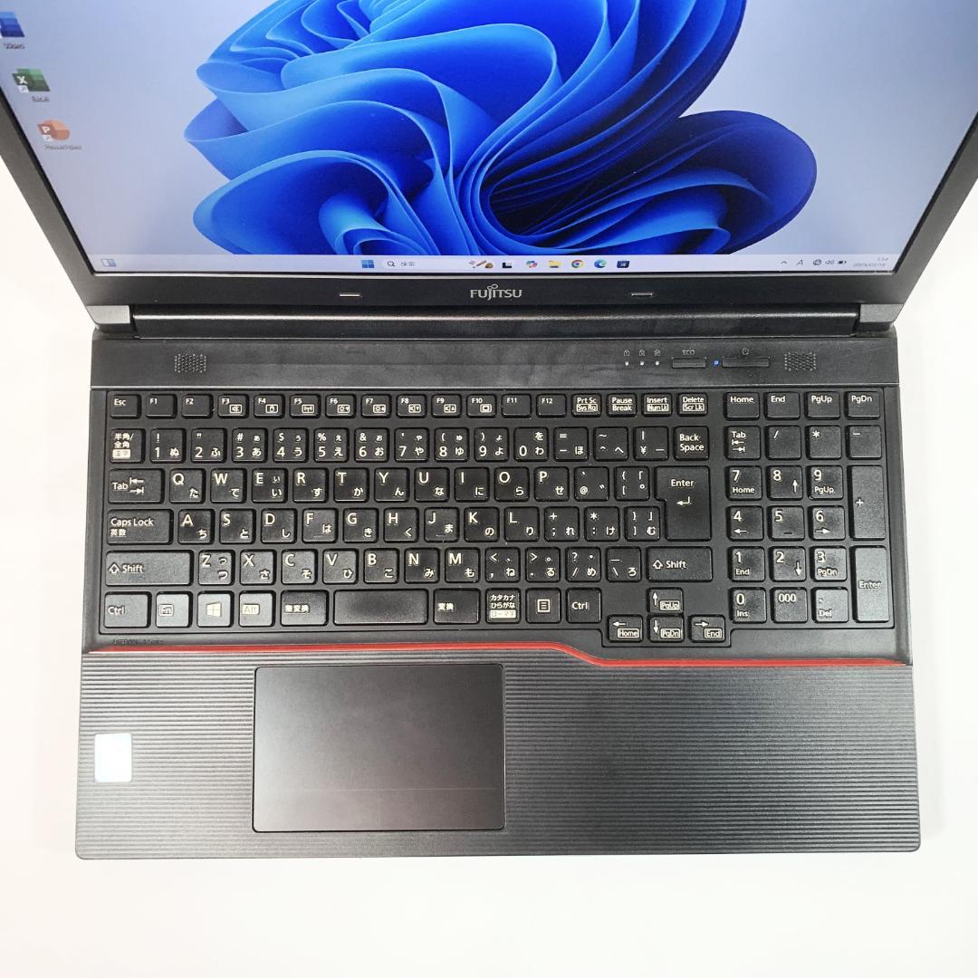 【オフィス付き】ノートパソコン／Windows11　テンキー／SSD 512GB