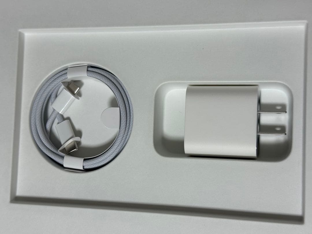 美品　Apple iPad 10世代 64GB wifiモデル 本体 ブルー