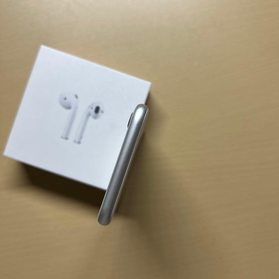 iPhone8 64GB SIMフリー　画面割れあり　バッテリー最大容量95%