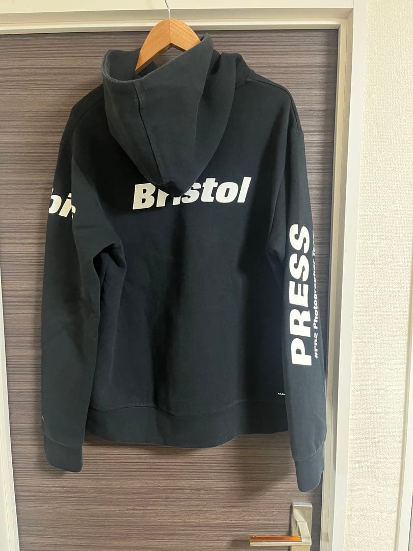 ウ*ネ様 FCRB Bristol×FR2 パーカー（XL）