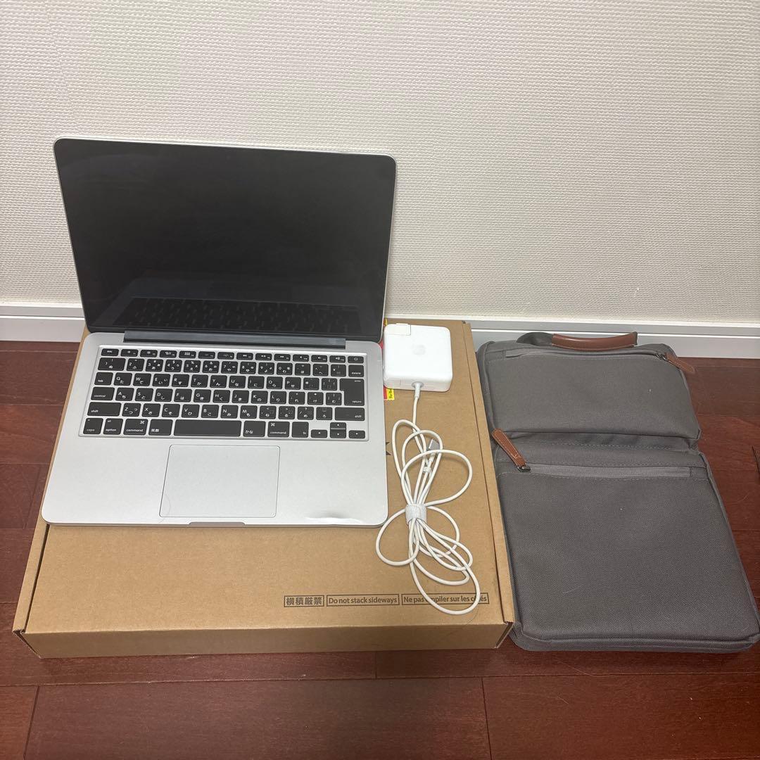 Apple MacBook 13インチ シルバー 充電器付き