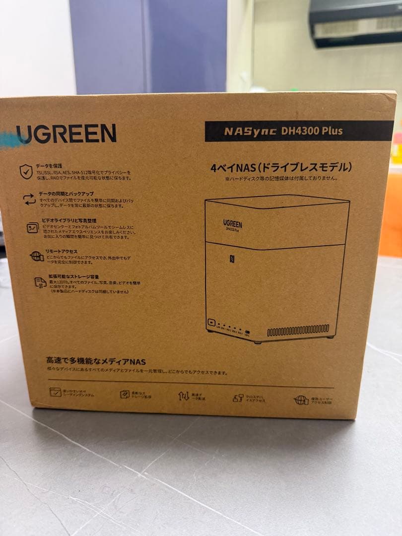 UGREEN NAS DH4300 Plus 4ベイ デスクトップNAS