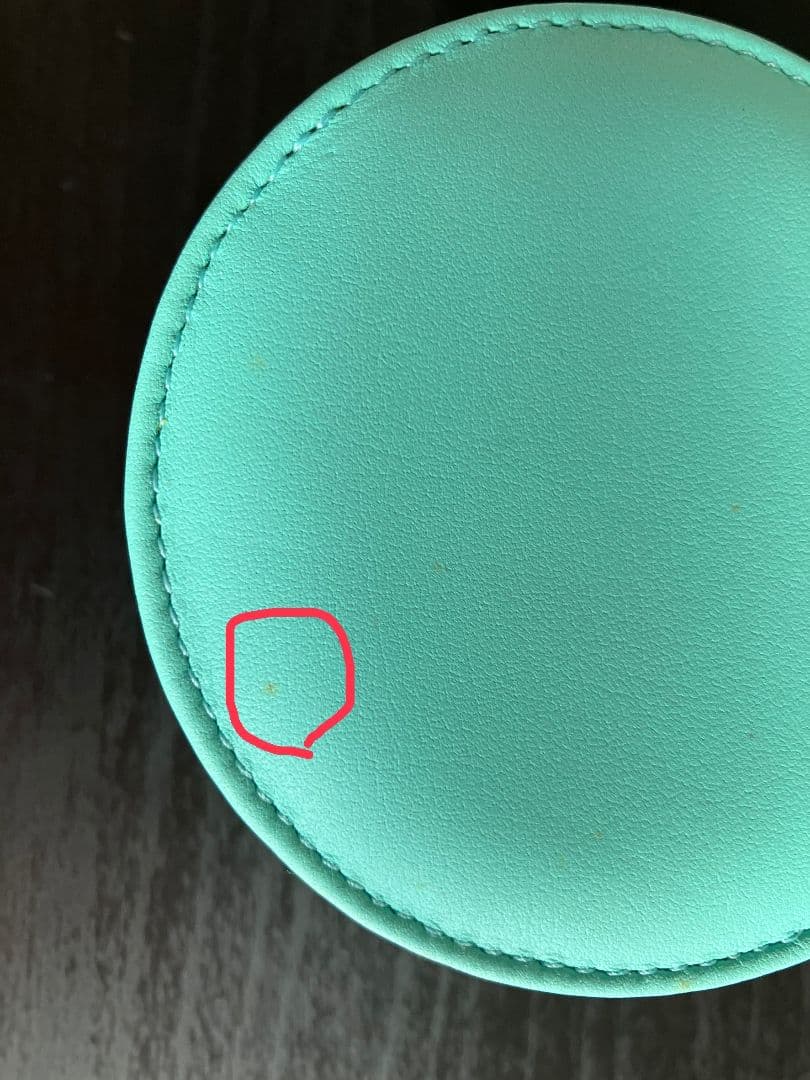 ティファニー　丸型レザージュエリーケース　小物入れ
