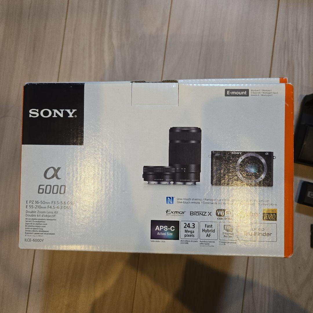 【箱付き】SONY α6000 デジタル一眼レフ 本体と付属品