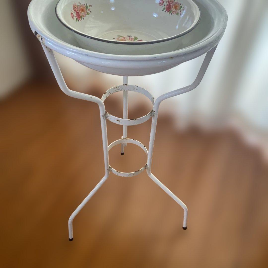 マリービンテージホーロースタンド付きホーローボール2点