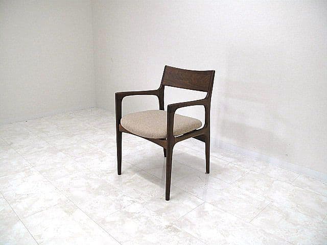 展示品　リグナ ソアーアームチェア　ウォールナット　ダイニングチェア　約5.2万